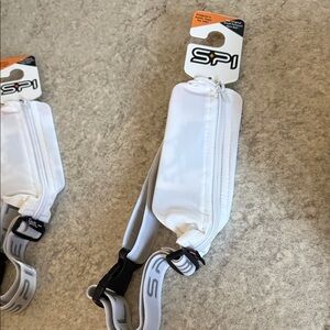 SPI White Running Belt with Adjustable Straps